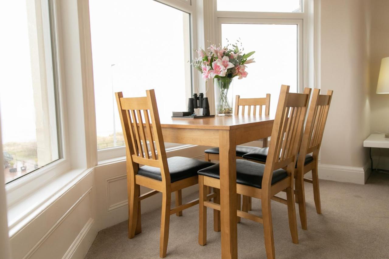 Villa Kelvin House Fleetwood Esterno foto